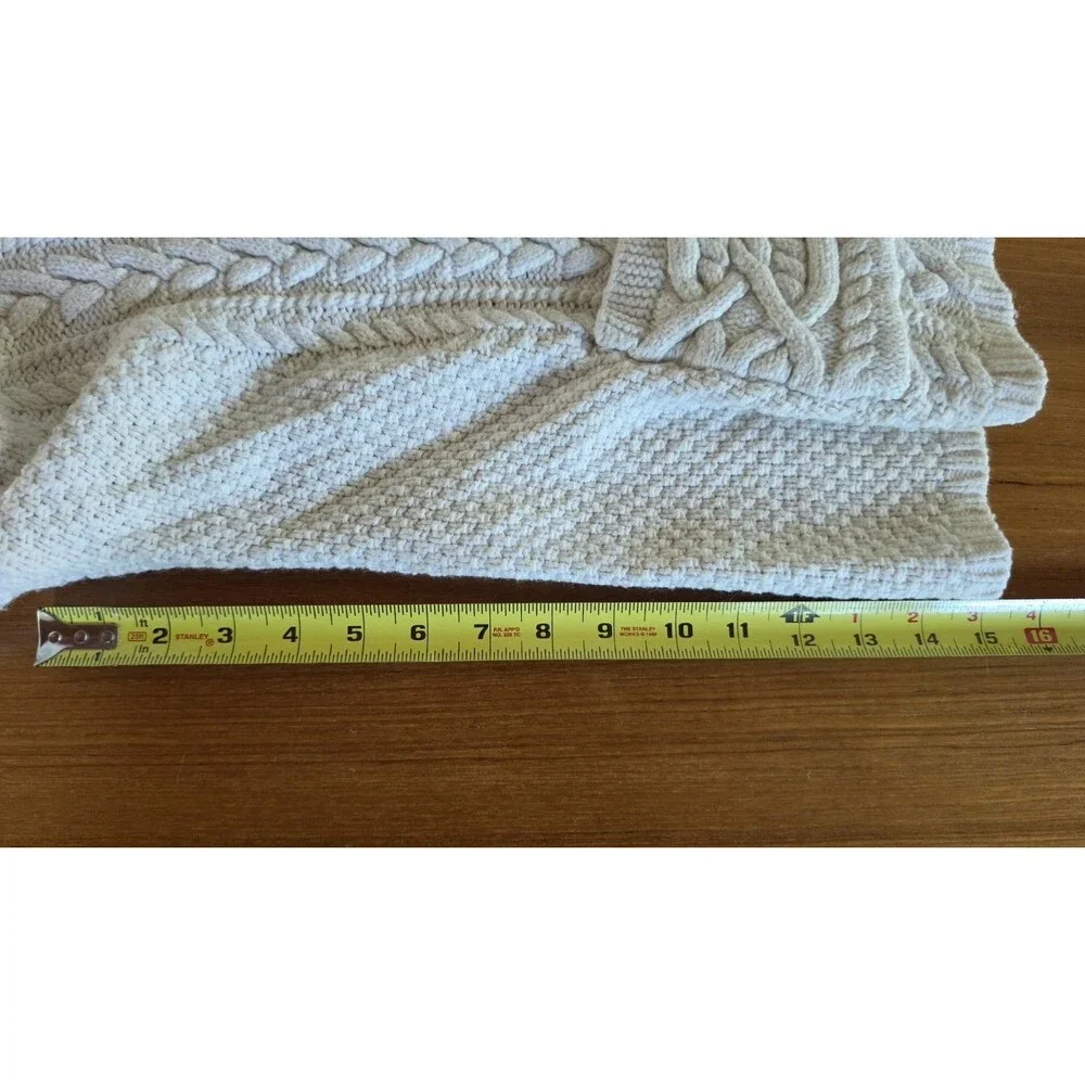 Gap Kids Size XL(12) Knitted White Cardigan